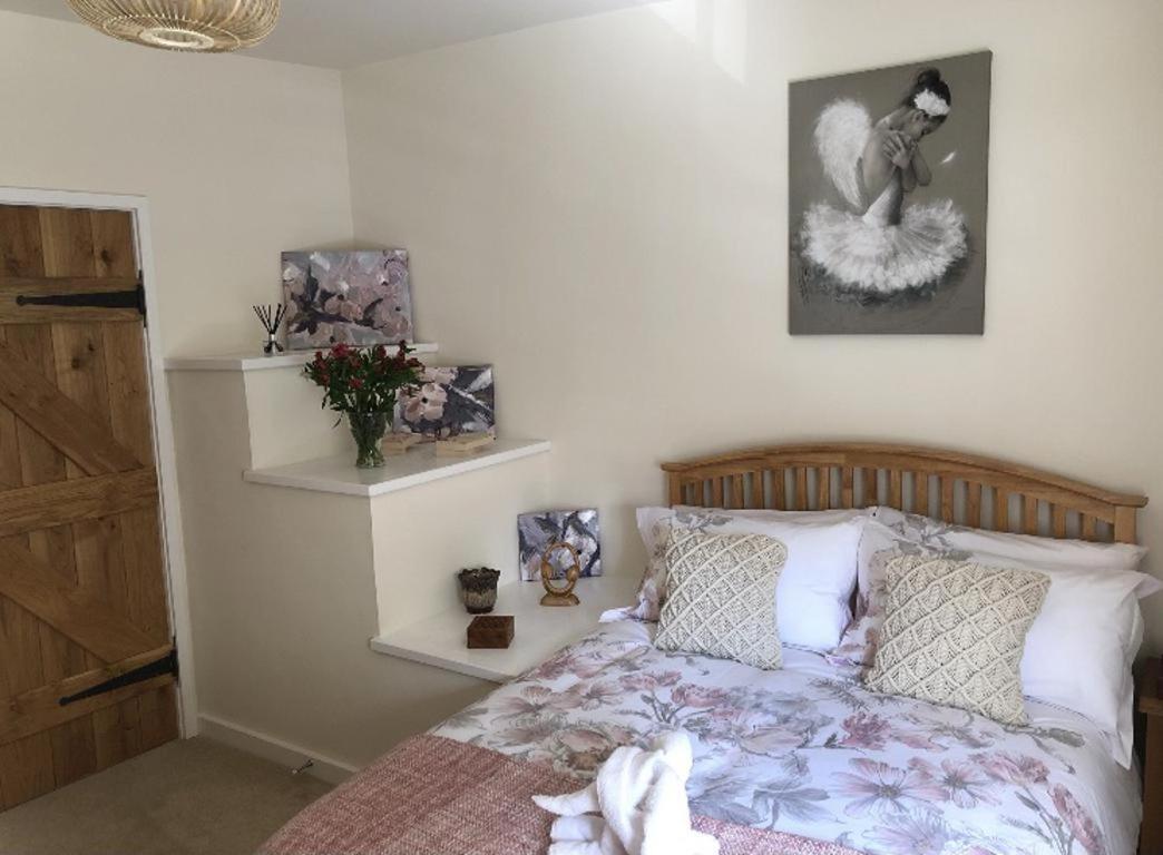 Bramble Cottage With Free Parking 布里奇诺斯 外观 照片