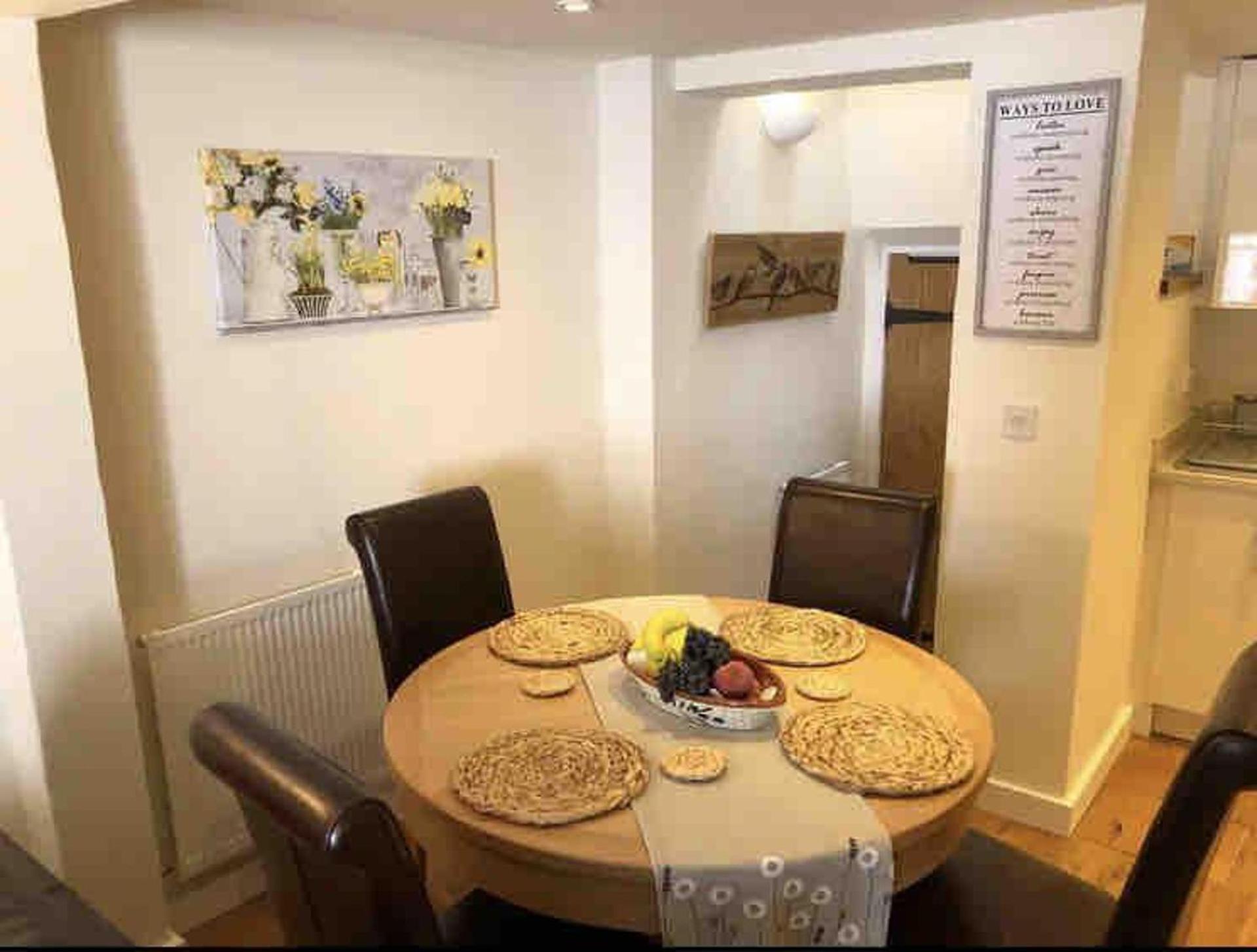 Bramble Cottage With Free Parking 布里奇诺斯 外观 照片