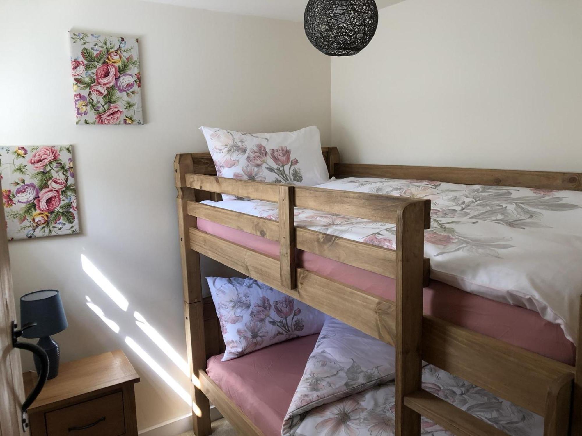 Bramble Cottage With Free Parking 布里奇诺斯 外观 照片